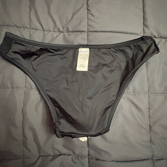 Lands' End Sport Low-Waist Bikini Bottom w/ Mesh Side Inserts - Size: 4 - NWT - Picture 3 of 8